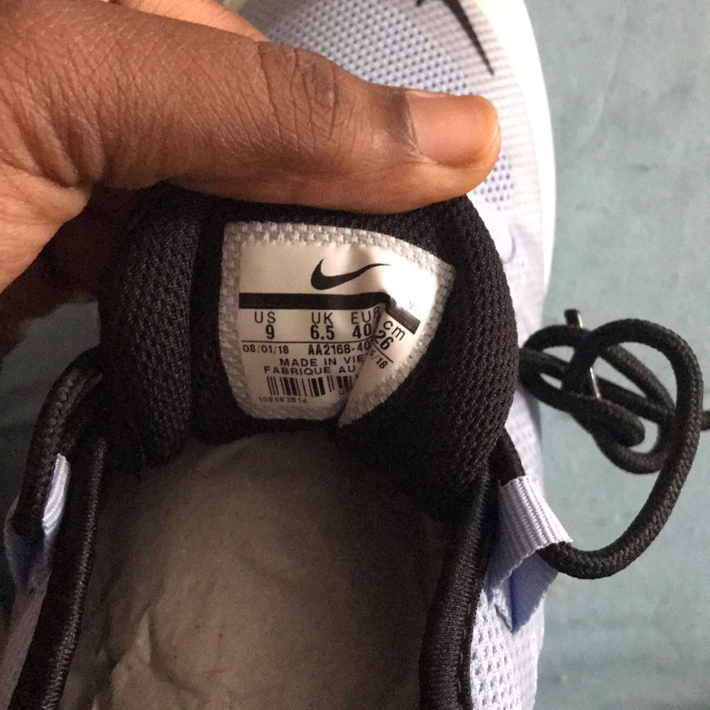 Air max Nike shoes ! - Picture 4 of 5